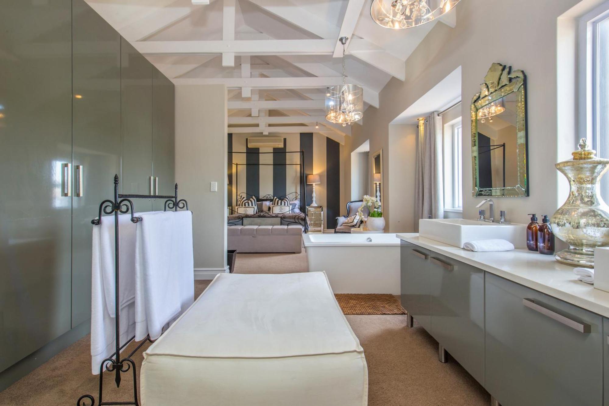 Thesen Harbour Town Apartments @ Beautiful Knysna Villas Habitación foto